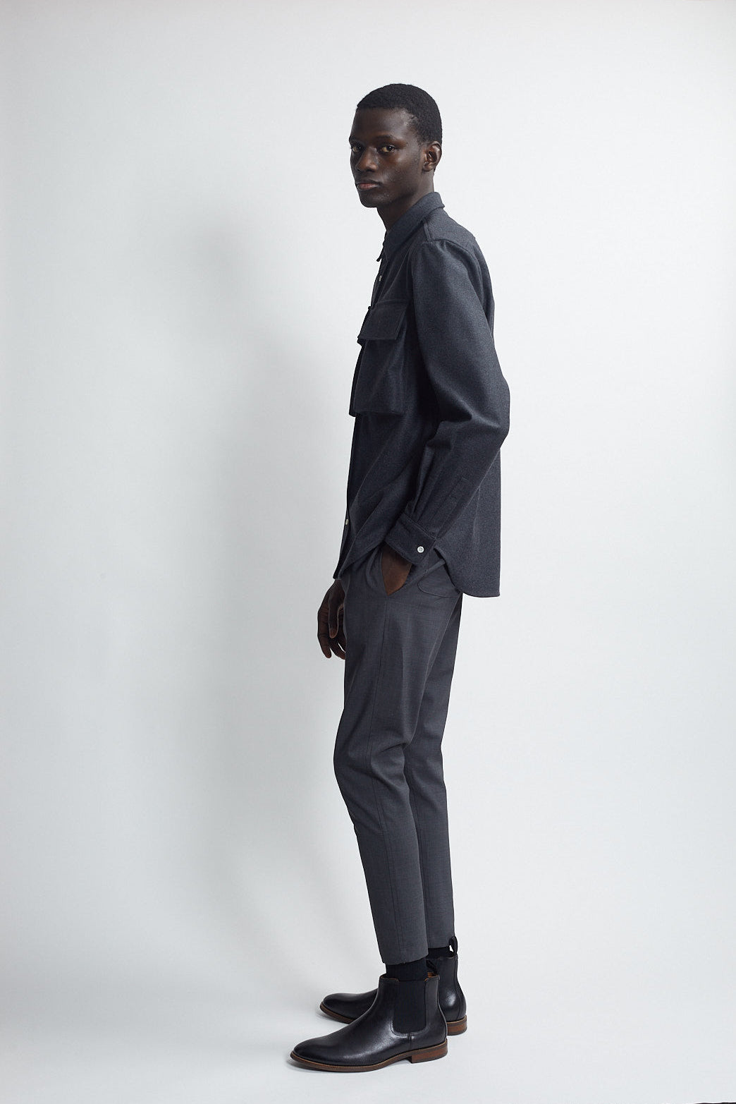 classic drawstring trouser - carbon