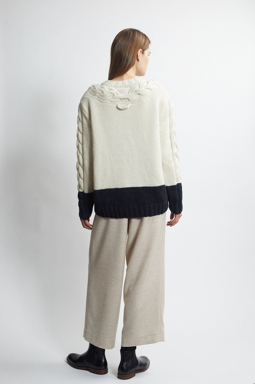 handknit cable sweater - ivory/carbon – thesalting