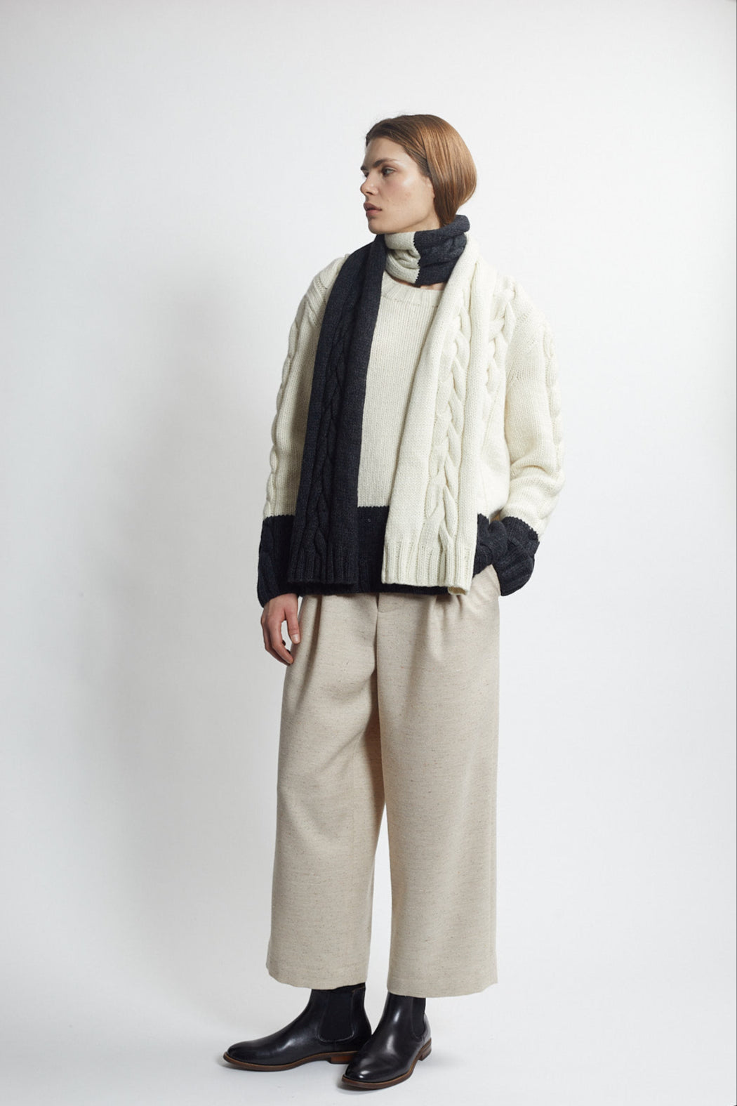 handknit cable scarf - ivory/carbon – thesalting